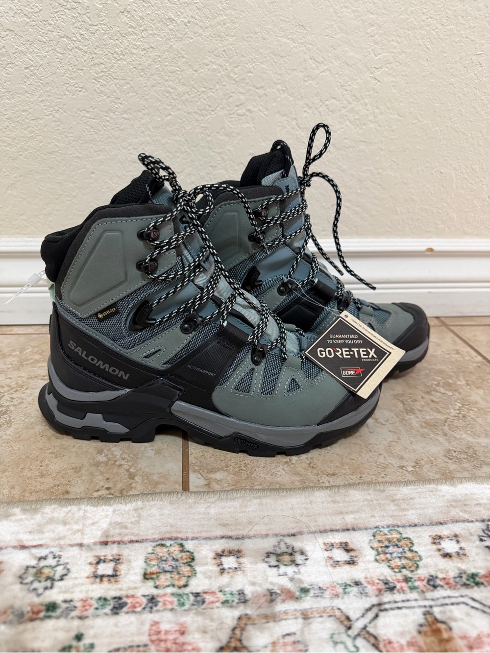 New Salomon Quest 4 GTX Waterproof Hiking Boots size 7.5 - Picture 10 of 12